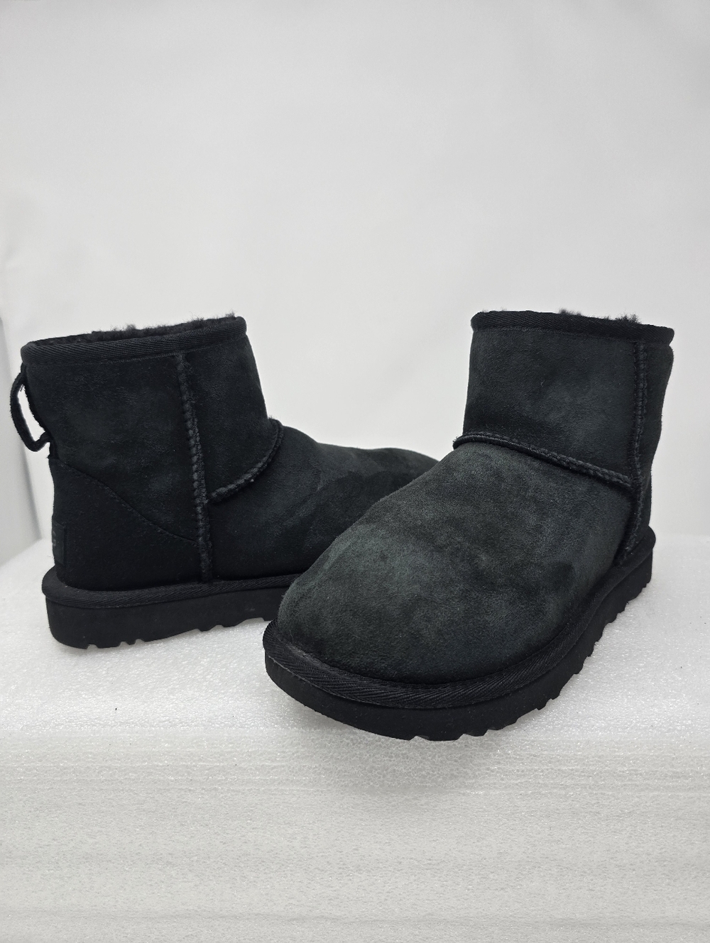 Ugg Women's Classic Mini II